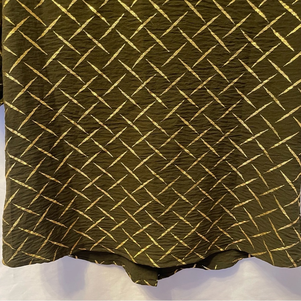 Corporate Metallic Geometric Short Sleeve Cuffed Button Front Shirt Small Office - Picture 14 of 16